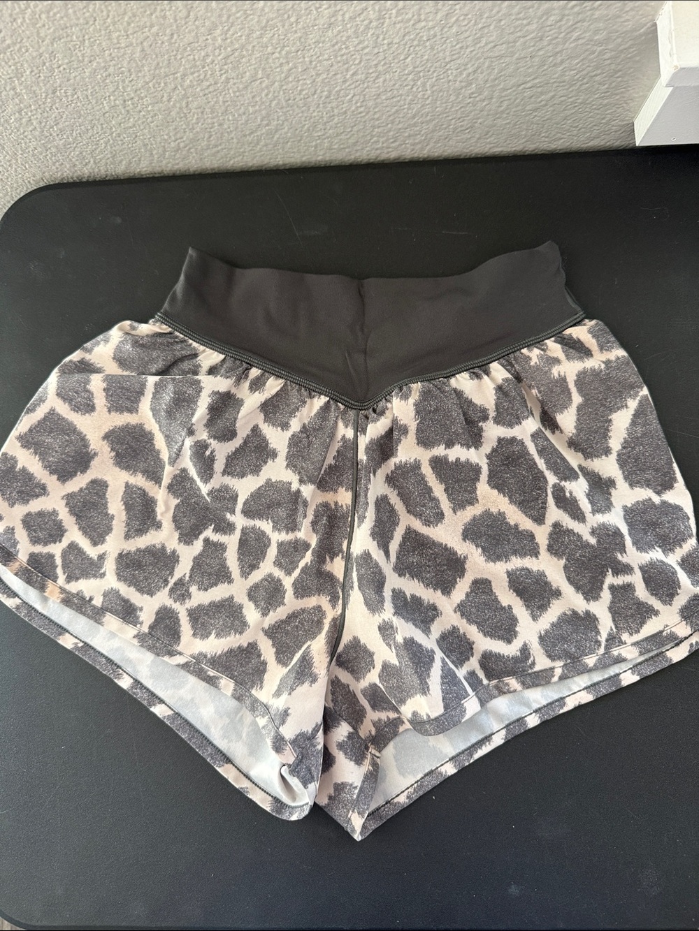 Animal Print Women’s Shorts - Gray/Tan